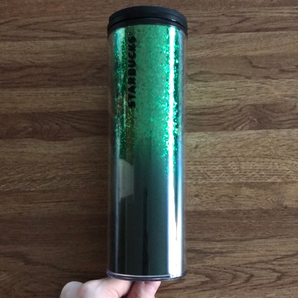 Starbucks 2019 Holiday Hot 16 oz Travel Mug